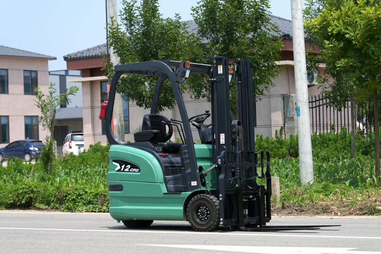 3-Wheel Electric Forklift 1.2T